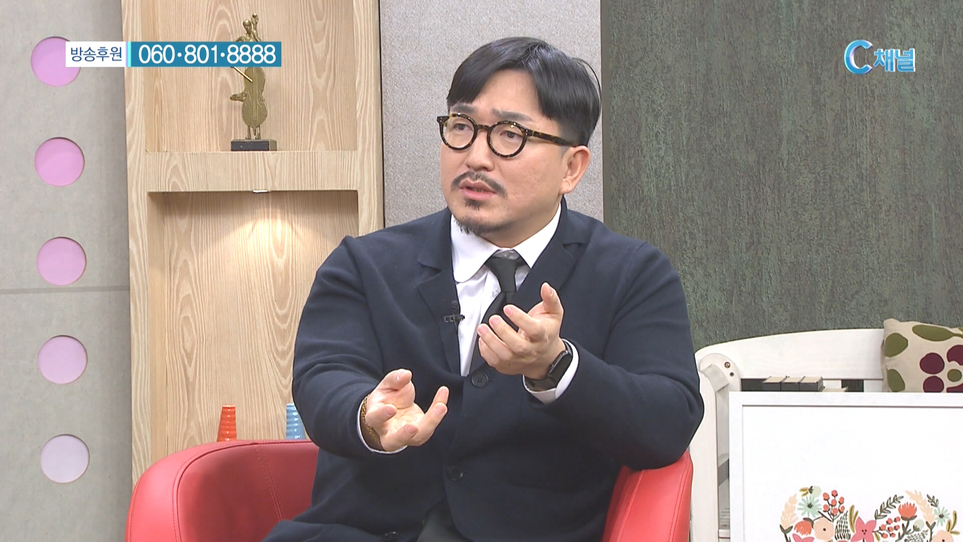 명백한 견해 :: 패션 디자이너 김유안 